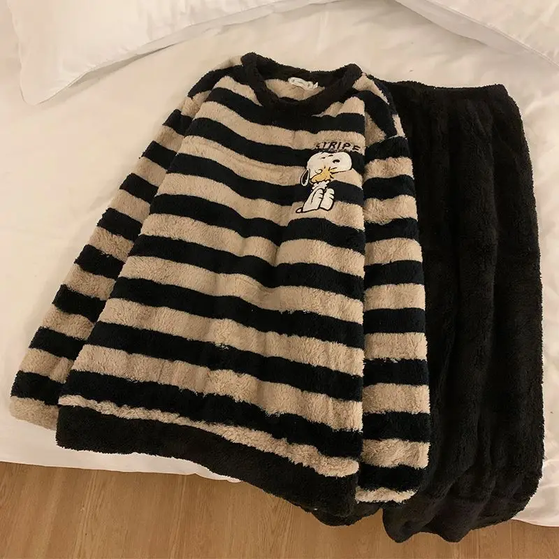 스누피 남녀공용 커플 만화 패턴 자수 플러시, 두꺼운  - Winter Clothing Patterns 리뷰 및 가격
